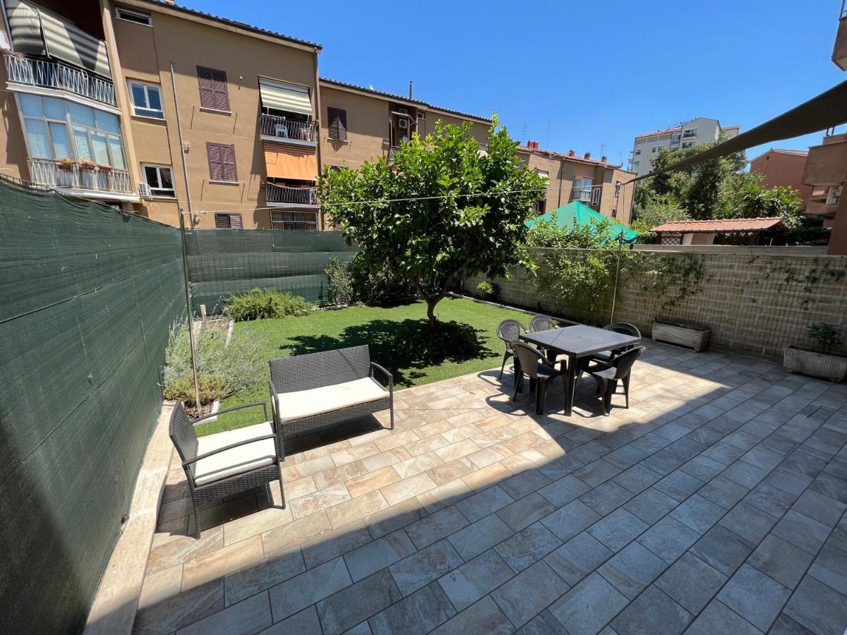 Casa Paestum. Your Wonderful Garden In โรม ภายนอก รูปภาพ